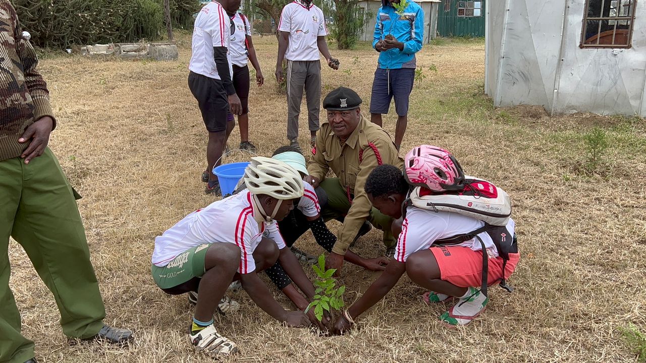 GACs planting trees with commnities in Kenya (002).jpeg